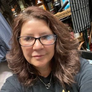 Meet your Posher, Lori